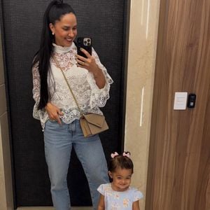 Filha de Graciele Lacerda e Zezé Di Camargo roubou a cena ao surgir em um vídeo inusitado na web
