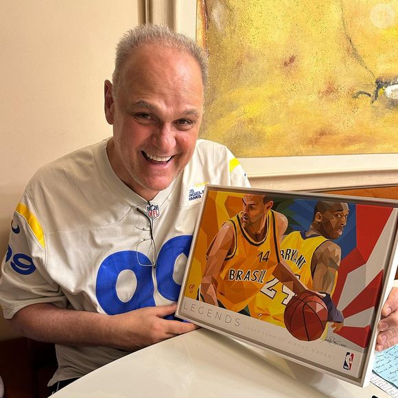 Oscar Schmidt realizou duas cirurgias ao longo dos anos e também fez sessões de radioterapia e quimioterapia