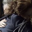 O passado nunca permanece morto no final de 'Além do Tempo'! Mágoas de vidas passadas podem levar o ser humano para um caminho inimaginável: saiba o que acontece com Vitória e Emília no fim da novela