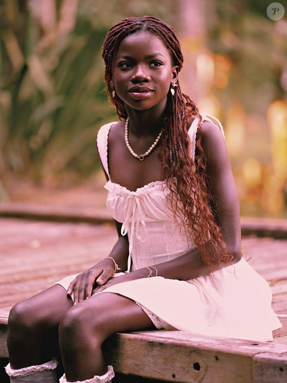 Filha de Gio Ewbank e Bruno Gagliasso, Títi também tem dois irmãos.