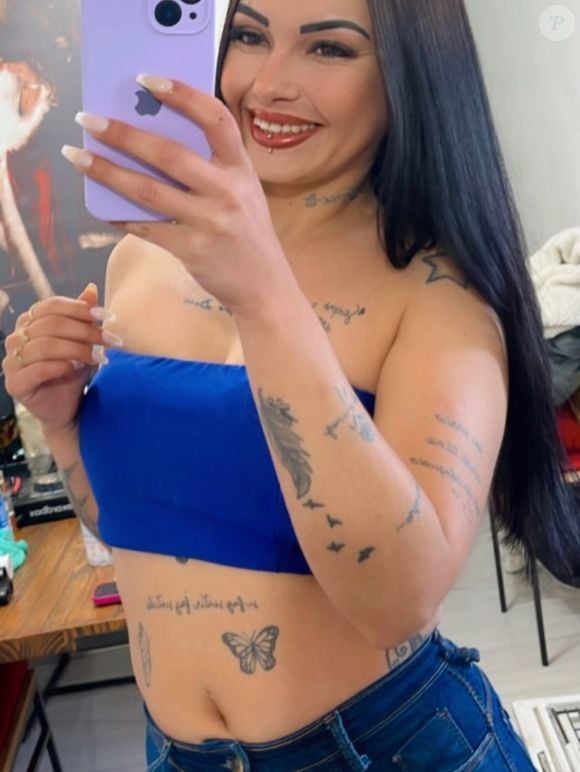 Irmã de Andressa Urach já realizou as primeiras gravações