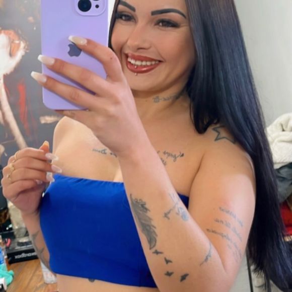 Irmã de Andressa Urach já realizou as primeiras gravações