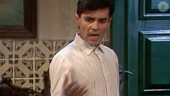 Em 'Tieta', Cosme fala para Timóteo e Elisa que Tonha não se sentiu bem.