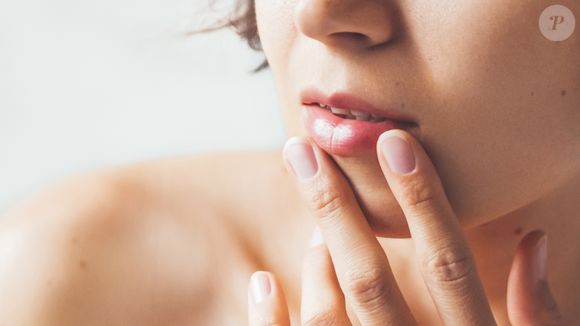 A tendência das unhas naturais também foi usada por Fernanda Torres.