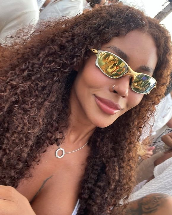 Irmã de Gracyanne Barbosa tinha um atendimento marcado com uma trancista em dezembro de 2023