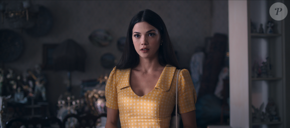 A atriz Eylül Kandemir caracterizada como Füsum para a série turca de romance 'O Museu da Inocência', já disponível na Netflix.
