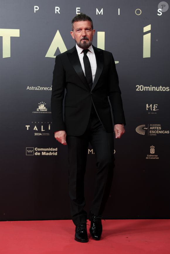Saiba como Antonio Banderas cuida do seu corpo e do seu coração atualmente