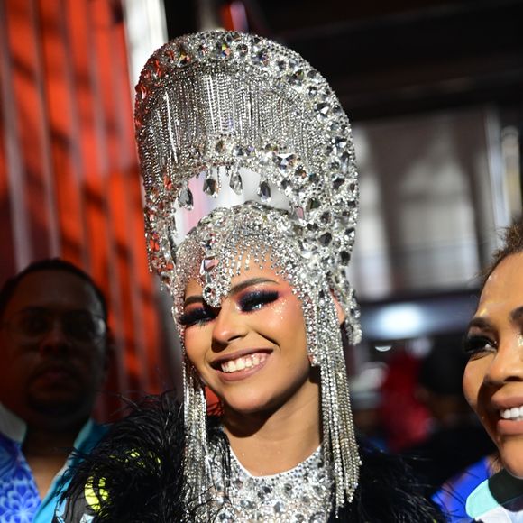 "Lexa faz muita falta, mas o que importa é preservar o espaço dela nesta momento para, assim que ela estiver preparada, a gente poder voltar juntas, juntinhas no camarote curtindo uma a outra e dando um beijinho… Ela vai vir belíssima ano que vem, se ela quiser, e eu vou continuar sempre torcendo por ela", declarou.