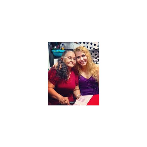 Joelma com a mãe, Maria de Nazaré