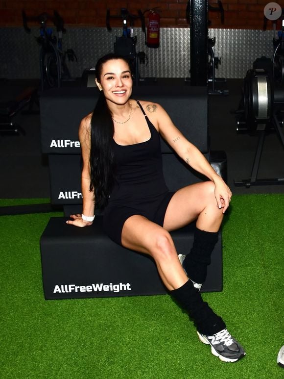 Veja como está Janaína Mendes, ex-bailarina do Faustão e mãe de João Mendes, filho de Ronaldinho