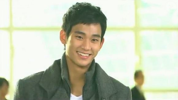 Ainda em 2009, Kim Soo-hyun radicalizou seu visual para o dorama 'Father's House'