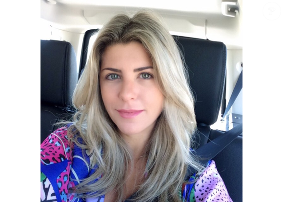 Neste clique sem maquiagem e efeitos, Íris Stefanelli mostrou sua beleza natural