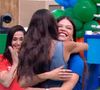 Vitória Strada e Deborah Secco se abraçaram, mas mantiveram a relação de amizade contida no 'BBB 25'