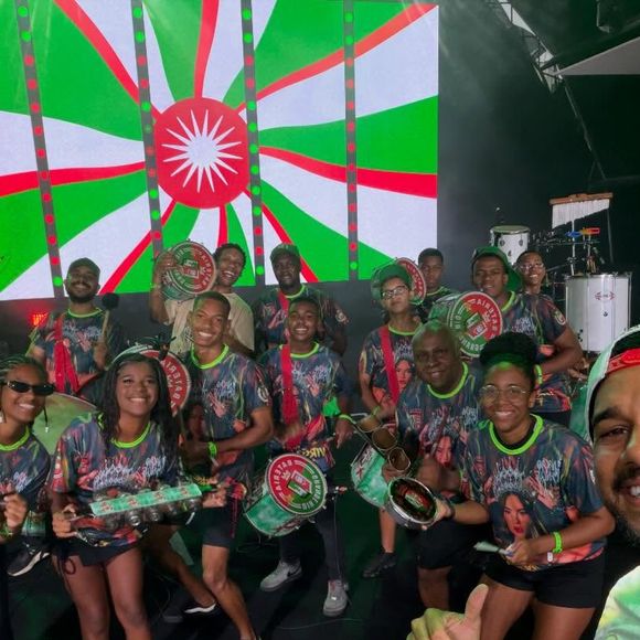 Na última segunda-feira (30), Paolla Oliveira esteve presente em uma comemoração de aniversário do Mestre Fafá, da Grande Rio