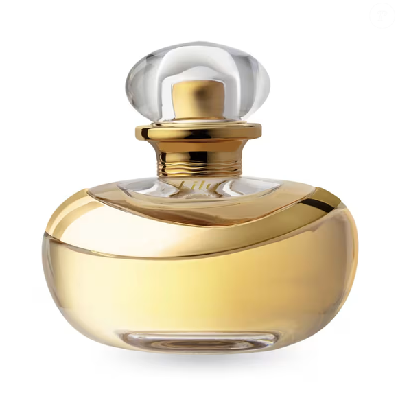 Lily Eau de Parfum | R$ 164,90 – O clássico de O Boticário combina flores brancas, frutas e fundo adocicado para entregar um perfume elegante, marcante e ideal para ocasiões especiais