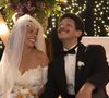 Jacira (Flavia Reis) e Sergio (Sergio Kauffmann) se casaram no capítulo de sábado, 21 de junho, em 'Garota do Momento'
