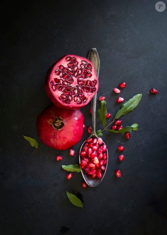 Pesquisas científicas mostram que o consumo regular da romã pode ajudar na limpeza do fígado e estimular processos de regeneração das células hepáticas