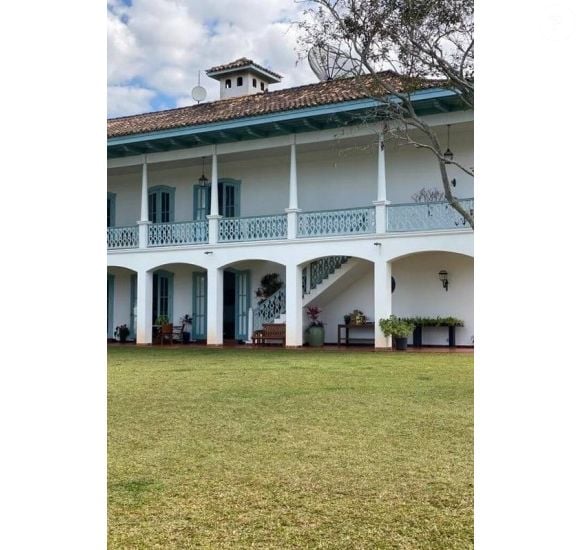 A Fazenda Primavera, de Ana Maria Braga, tem 376 hectares e é composta por um casarão construído em 1960