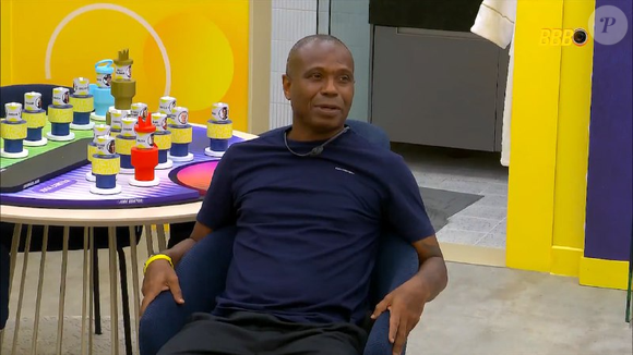 Edilson Capetinha deve incluir um segundo imóvel para quitar dívida trabalhista; são 10 ações contra o ex-jogador