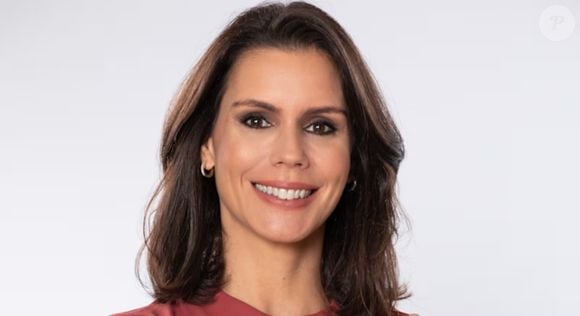 Camila Busnello substitui Carolina Ferraz no comando do 'Domingo Espetacular'