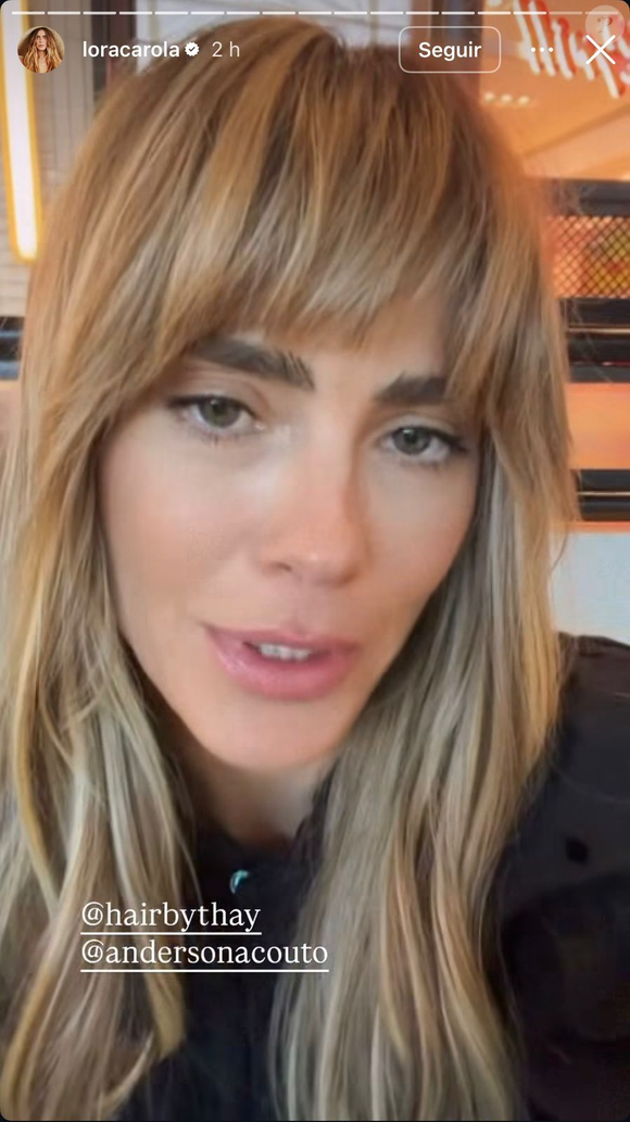 A intérprete de Diná na versão cinematográfica de 'A Viagem' já deixou o chanel para trás. Carolina Dieckmmann apostou em um novo cabelão loiro e virou assunto entre os fãs