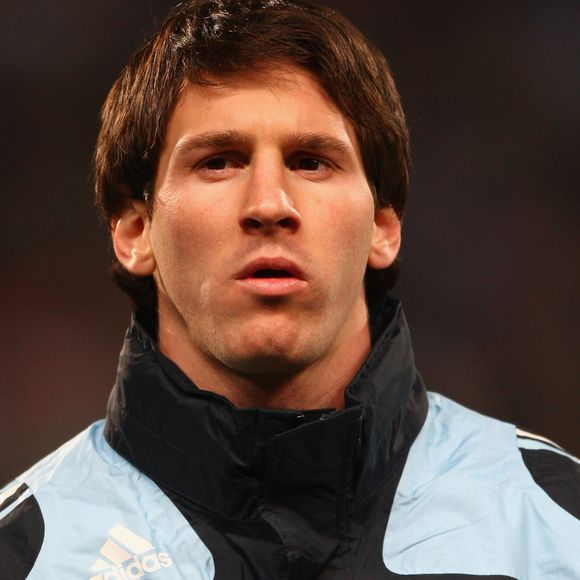 Lionel Messi não costumava deixar a barba por fazer