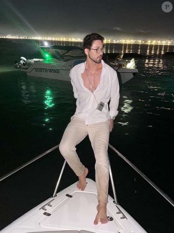 No mês passado, o influenciador Rico Melquíades levantou debates nas redes sociais ao afirmar que se submeteria a aplicações de botox na região anal