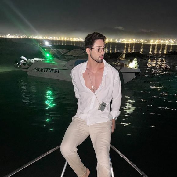 No mês passado, o influenciador Rico Melquíades levantou debates nas redes sociais ao afirmar que se submeteria a aplicações de botox na região anal