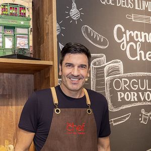 Edu Guedes é um famoso chef de cozinha, e foi apresentador do 'The Chef', da Band.