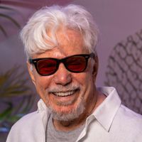 Marco Aurélio da 1ª 'Vale Tudo', Reginaldo Faria investe em carreira inédita aos 87 anos; no passado, ele teve ajuda surpreendente do rei Pelé