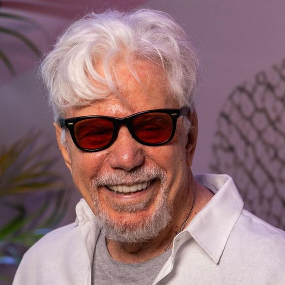 Reginaldo Faria, aos 87 anos,lança disco com interpretações para temas instrumentais