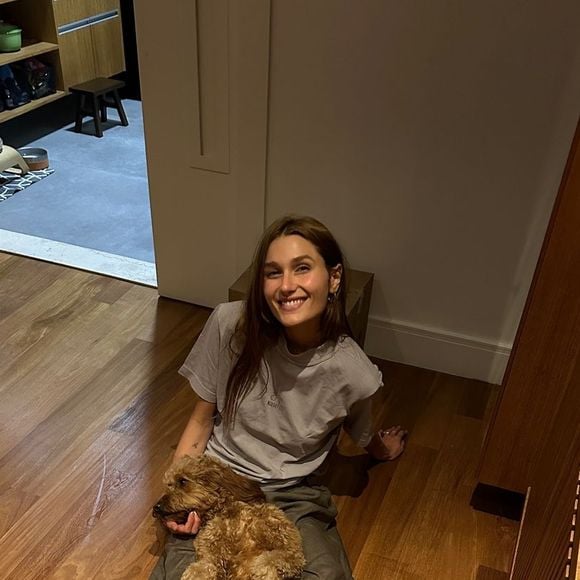 Já outra pessoa defendeu Sasha Meneghel, dizendo que não há obrigação de se postar tudo na mesma hora