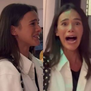 Bruna Marquezine se emocionou ao ver um famoso durante uma estreia teatral