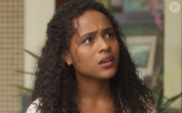 Nos próximos capítulos de 'Garota do Momento', Beatriz (Duda Santos) levará um golpe histórico. A protagonista será presa injustamente por pegar uma preciosa joia.