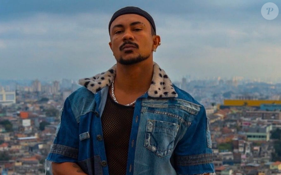 Casaco de pelo, animal print e durag: os looks de Bagdá em Três Graças fazem sucesso entre os internautas