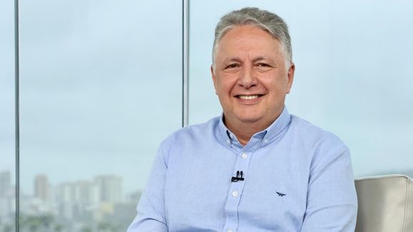'Alguém coloca ele para apresentar o Balanço Geral': Anthony Garotinho, aos 66 anos e candidato a governador do Rio depois de 5 prisões, viraliza por comportamento em debate na Globo
