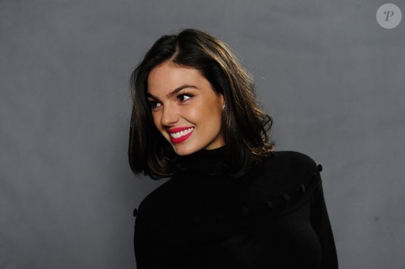 Isis Valverde será Hilda Furacão nos palcos 27 anos após Ana Paula Arósio e estreia como produtora teatral com espetáculo inédito