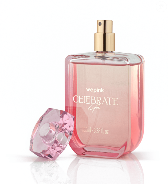 O perfume da We Pink Celebrite Life, de 100mL.