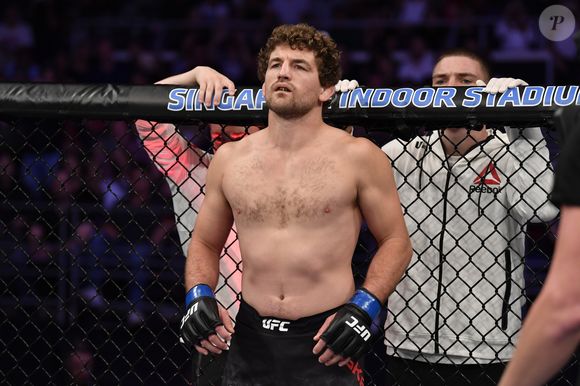 Recentemente, Ben Askren enfrentou um estado delicado em sua saúde após um diagnóstico de pneumonia grave e uma infecção bacteriana por estafilococos