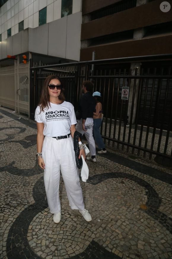 Sophie Charlotte no Ato Musical pela Democracia, em Copacabana