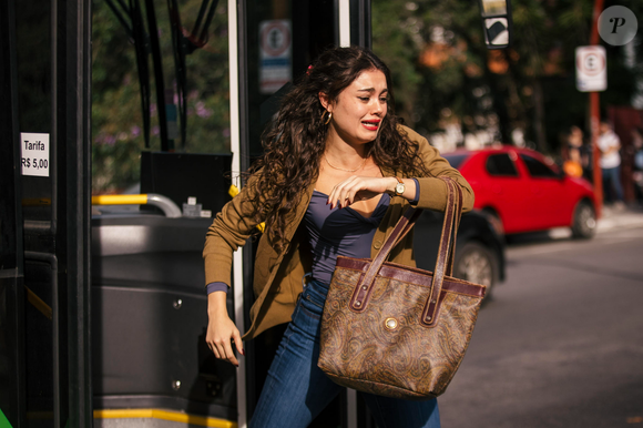 O simbolismo oculto por trás do visual de Sophie Charlotte em Três Graças chama atenção do público