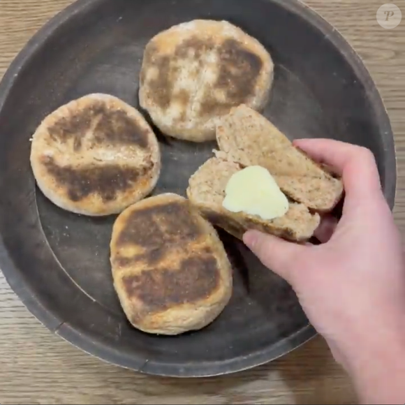 Pão de Helena Furtado pode ser adaptado com diferentes acompanhamentos, como manteiga, geleia, queijo minas ou outros recheios da preferência