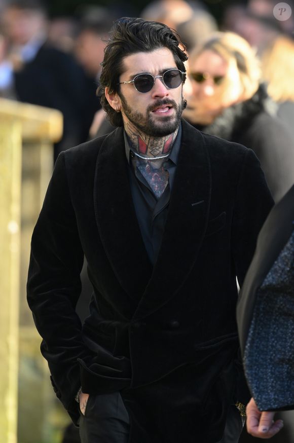 Desde sua saída do One Direction, Zayn optou por uma abordagem diferente da indústria musical convencional. Ele raramente comparece a premiações ou eventos sociais e faz um mínimo de aparições na mídia, preferindo focar em sua arte e vida pessoal