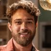 Marido de Larissa Manoela, André Luiz Frambach vai viver Leonardo, ex-sogro da atriz, em filme biográfico sobre dupla Leandro e Leonardo; aos detalhes