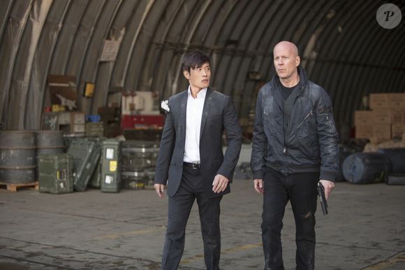 Em 2013, Lee Byung-hun esteve ao lado de Bruce Willis no filme 'Red 2 - Aposentados e Ainda Mais Perigosos'