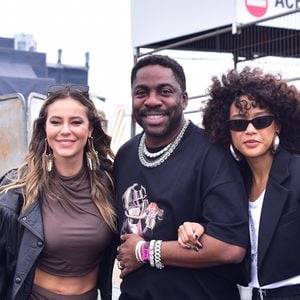 Taís Araújo chegou acompanhada pelo marido, Lázaro Ramos