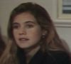 Adriana Esteves em 1988: atriz começou na TV com uma pequena participação como figurante na novela Vale Tudo, interpretando uma modelo. Aos 18 anos, ela apareceu rapidamente na cena em que Maria de Fátima (Glória Pires) faz um teste para a revista Tomorrow. Sua estreia oficial como atriz ocorreu logo depois, em 1989