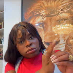 Jojo Todynho voltou a gerar polêmica neste domingo (5) ao publicar um desabafo sobre sua relação com vendedores ambulantes