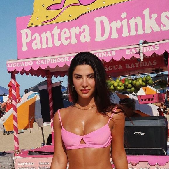 Gabriela Versiani é dona da Versiani Swim e já vestiu famosas, como Bruna Marquezine