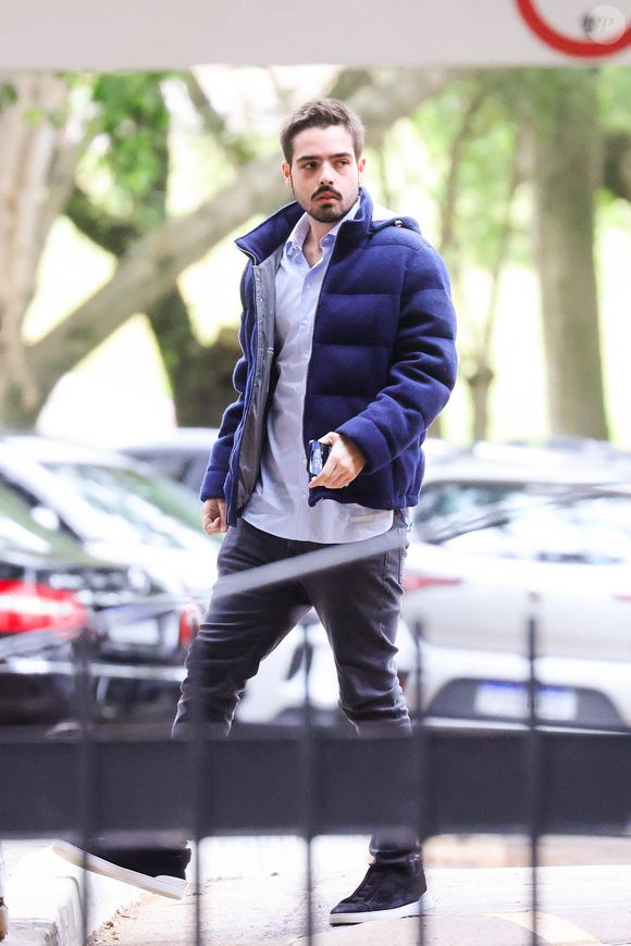 Um dia antes do velório de Anne-Marie, João Silva prestou homenagem para a adolescente nas redes sociais